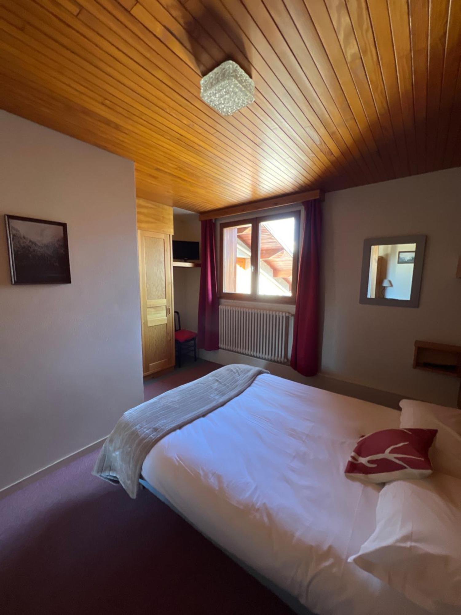 Hotel Restaurant La Pendine Les Pres Dış mekan fotoğraf